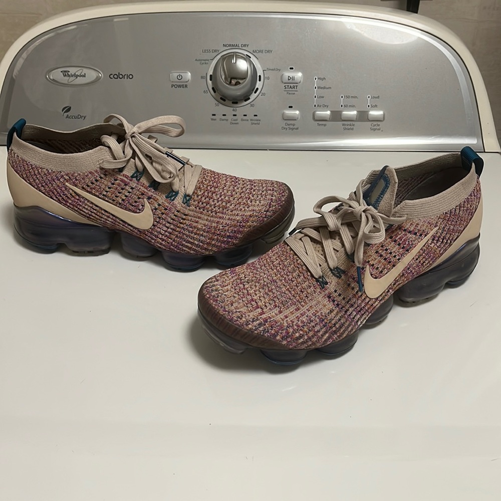 Women’s Nike Vapormax shoes